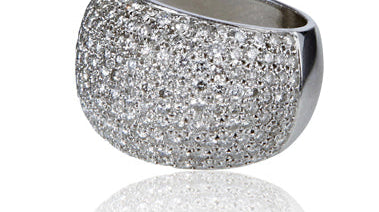 Stardust Extravaganza ring med naturlige brillantslebne diamanter i 18 karat hvidguld